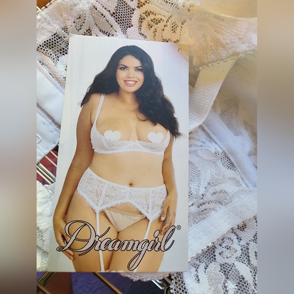 Women's Lace Cupless Bra